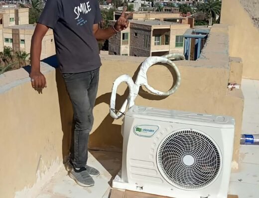 فني تبريد وتكييف